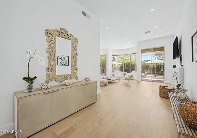 4th image of 10671 E Caribbean Ln, Scottsdale, AZ 85255 | MLS# 7056227