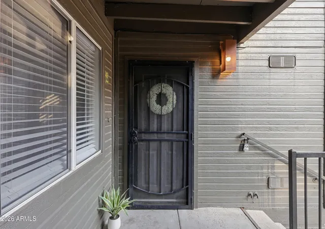 2nd image of 1385 W University Ave, Flagstaff, AZ 86001