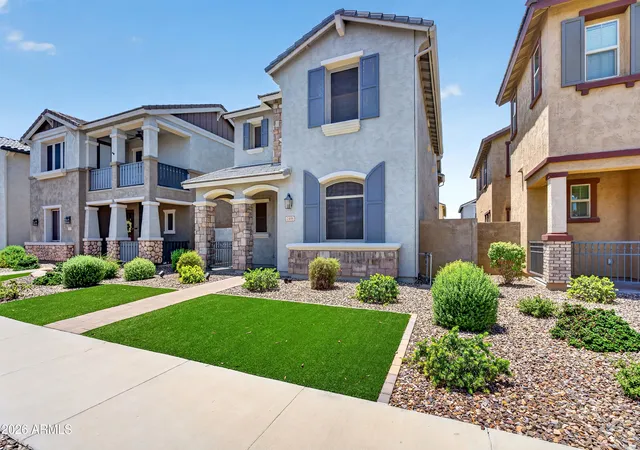 Photo 3 of Single family home for sale at 2498 S Betty St, Gilbert, AZ 85295 | MLS# 7056008 | Listing updated on 2026-08-18