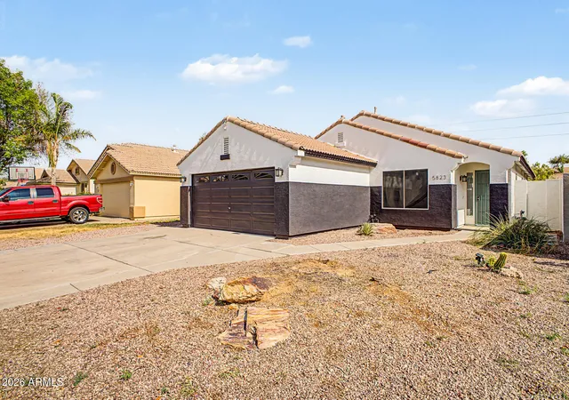 Photo 3 of Single family home for sale at 5823 E Hopi Cir, Mesa, AZ 85206 | MLS# 7056065 | Listing updated on 2026-08-24