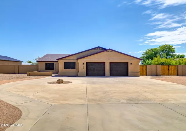 Photo 2 of Single family home for sale at 6019 W Greenbriar Dr, Glendale, AZ 85308 | MLS# 7056024 | Listing updated on 2026-09-18