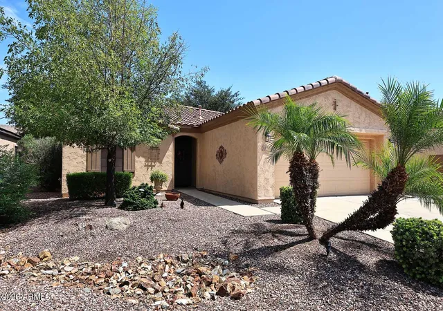 1st image of 4058 E Rakestraw Ln, Gilbert, AZ 85298 | MLS# 7056097
