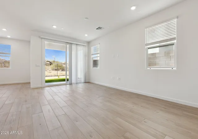 5th image of 9743 S 12Th St, Phoenix, AZ 85042 | MLS# 7056129