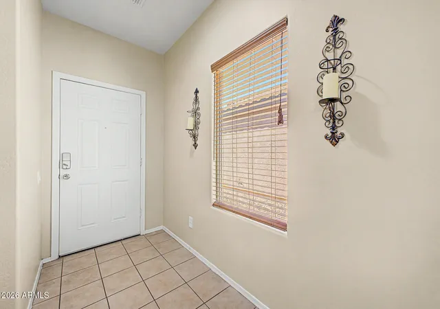 5th image of 10800 W Cottontail Ln, Peoria, AZ 85383 | MLS# 7059381