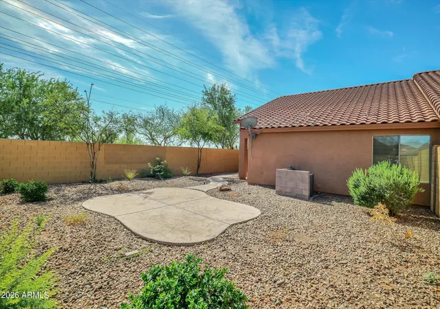 2nd image of 2250 E Deer Vly Rd, Phoenix, AZ 85024