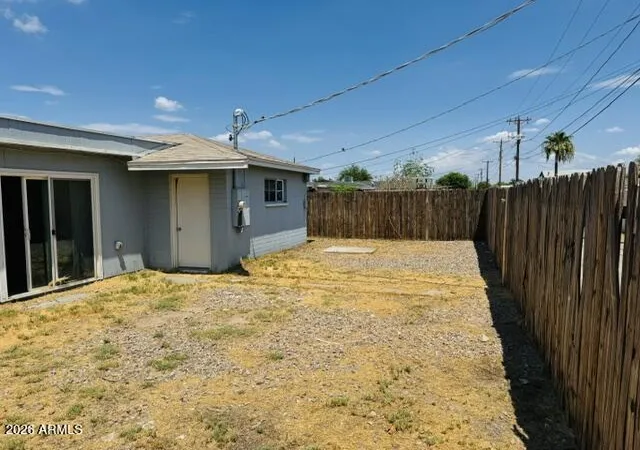 Photo 14 of Sale Pending at 2915 W Montecito Ave, Phoenix, AZ 85017 | MLS# 7059352 | Listing updated on 2026-08-17