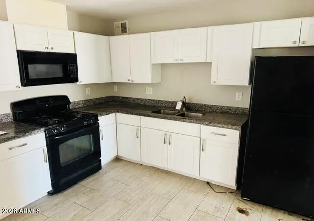 Photo 3 of Sale Pending at 2915 W Montecito Ave, Phoenix, AZ 85017 | MLS# 7059352 | Listing updated on 2026-08-17