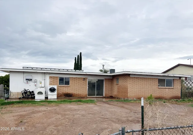 5th image of 21 E Brown Dr, Sierra Vista, AZ 85635 | MLS# 7056241