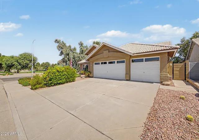 Photo 3 of Single family home for sale at 4890 W Geronimo St, Chandler, AZ 85226 | MLS# 7058080 | Listing updated on 2026-09-17