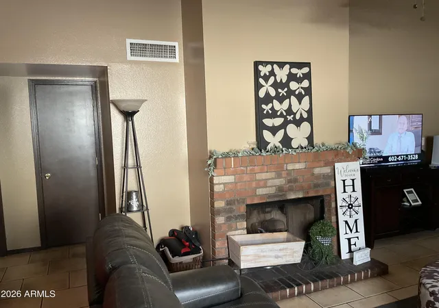 Photo 3 of Single family home for sale at 8805 W Vale Dr, Phoenix, AZ 85037 | MLS# 7056238 | Listing updated on 2026-10-08