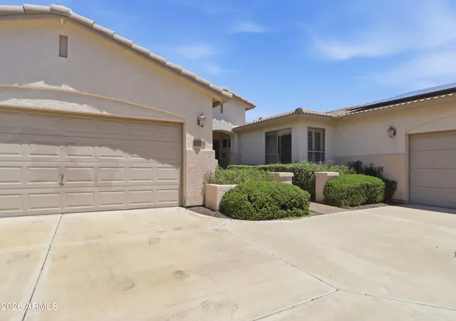 Photo 3 of Sale Pending at 6216 W Hedgehog Pl, Phoenix, AZ 85083 | MLS# 7059161 | Listing updated on 2026-09-01