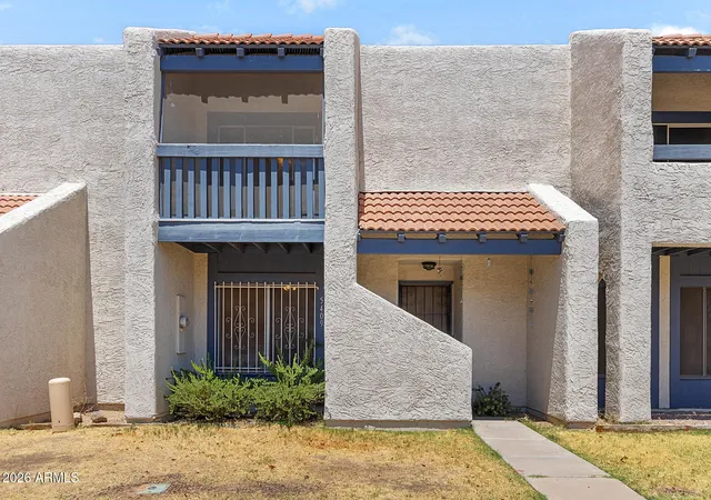 1st image of 5409 W Echo Ln, Glendale, AZ 85302 | MLS# 7060269