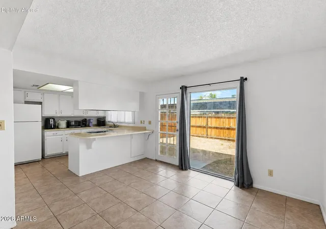 5th image of 5409 W Echo Ln, Glendale, AZ 85302 | MLS# 7060269