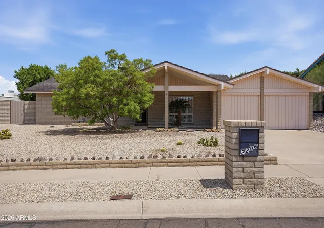 1st image of 2206 E Nicolet Ave, Phoenix, AZ 85020 | MLS# 7056851