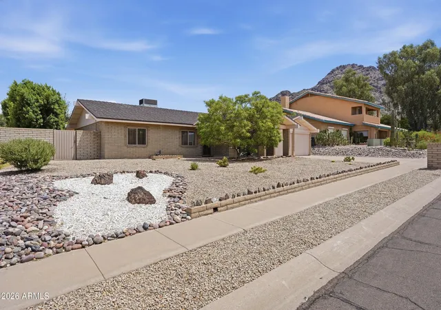 3rd image of 2206 E Nicolet Ave, Phoenix, AZ 85020 | MLS# 7056851