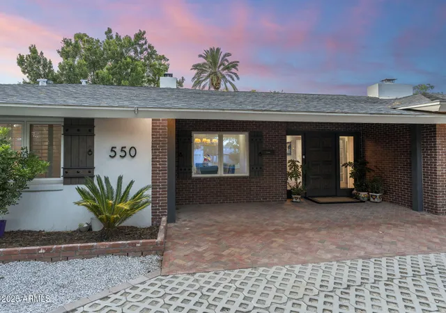 5th image of 550 W Berridge Ln, Phoenix, AZ 85013 | MLS# 7062596