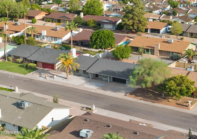 Photo 2 of Sale Pending at 15 E Angela Dr, Phoenix, AZ 85022 | MLS# 7057445 | Listing updated on 2026-09-16