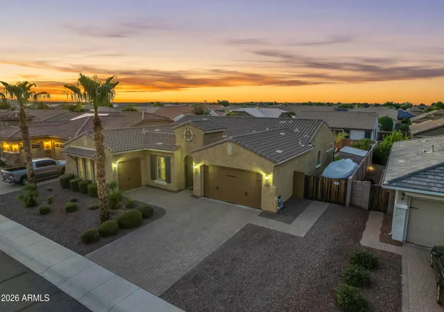 4th image of 18372 W Paradise Ln, Surprise, AZ 85388 | MLS# 7059274