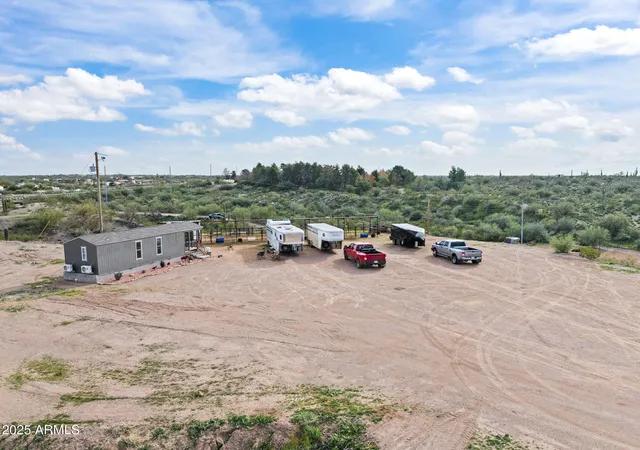 2nd image of 42710 W Hwy 60, Morristown, AZ 85342 | MLS# 7056587