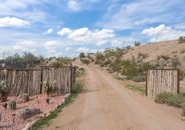3rd image of 42710 W Hwy 60 --, Morristown, AZ 85342 | MLS# 7056587