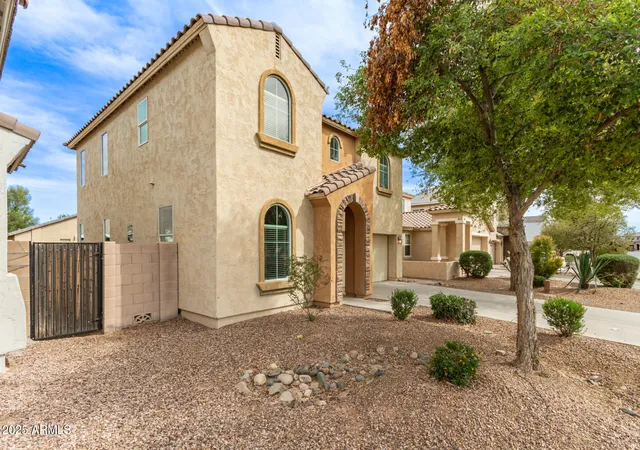 Photo 4 of Single family home for sale at 17507 N Costa Brava Ave, Maricopa, AZ 85139 | MLS# 7062797 | Listing updated on 2026-10-08