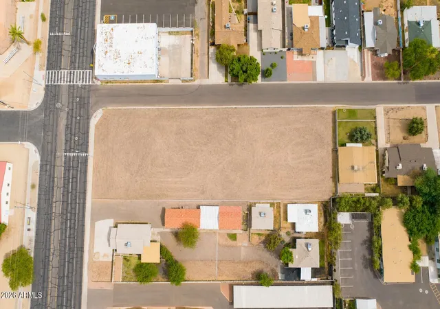 Photo 3 of Sale Pending at 4249 N 16th Street, Phoenix, AZ 85016 | MLS# 7057819 | Listing updated on 2026-10-08