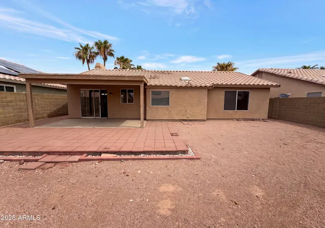 Photo 4 of Single family home for sale at 2945 E Hononegh Dr, Phoenix, AZ 85050 | MLS# 7056872 | Listing updated on 2026-09-22