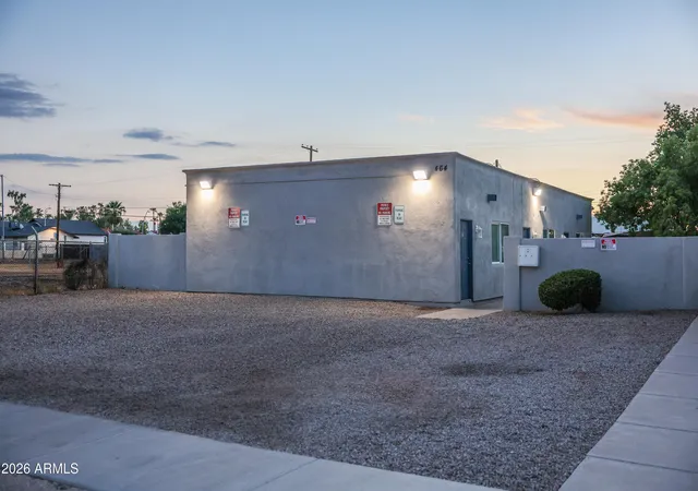Photo 3 of Townhouse for sale at 464 S Washington St, Chandler, AZ 85225 | MLS# 7056512 | Listing updated on 2026-08-25