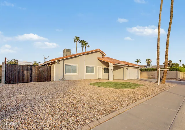 3rd image of 1435 N Tamarisk Dr, Chandler, AZ 85224 | MLS# 7056625
