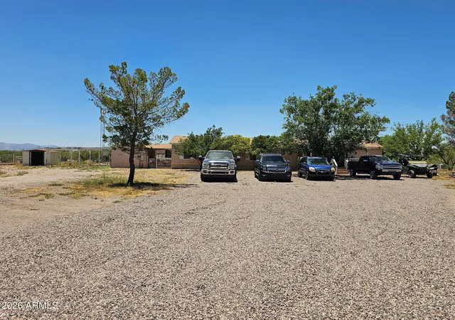 Photo 4 of Manufactured home for sale at 10194 N Mormon Rd, Elfrida, AZ 85610 | MLS# 7056518 | Listing updated on 2026-07-28