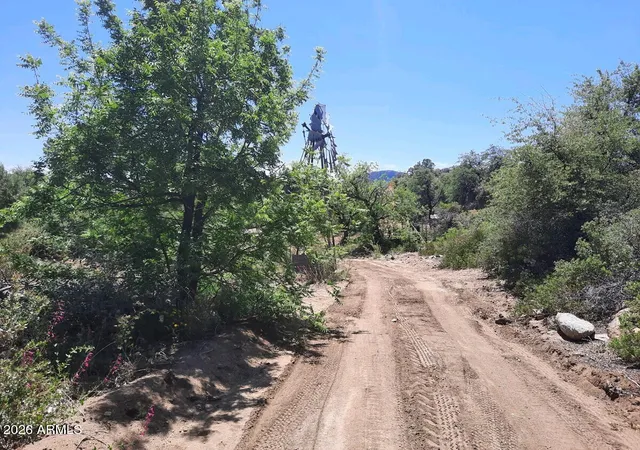 Photo 12 of Manufactured home for sale at 219 N Chicory Ln, Globe, AZ 85501 | MLS# 7056539 | Listing updated on 2026-08-28