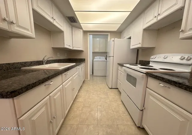 Photo 4 of Townhouse for sale at 5970 W Augusta Ave, Glendale, AZ 85301 | MLS# 7056963 | Listing updated on 2026-09-15
