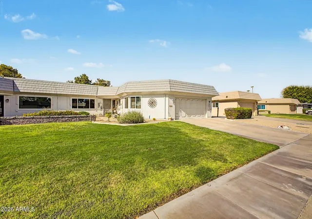 5th image of 10344 W Hutton Dr, Sun City, AZ 85351 | MLS# 7058006