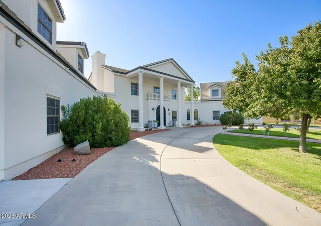3rd image of 620 N Tamarisk St, Chandler, AZ 85224 | MLS# 7063007