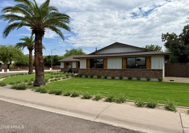 Photo 1 of Single family home for sale at 3341 E Cochise Dr, Phoenix, AZ 85028 | MLS# 7056941 | Listing updated on 2026-09-10
