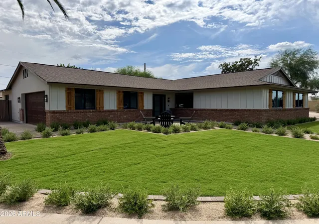 Photo 2 of Single family home for sale at 3341 E Cochise Dr, Phoenix, AZ 85028 | MLS# 7056941 | Listing updated on 2026-09-10
