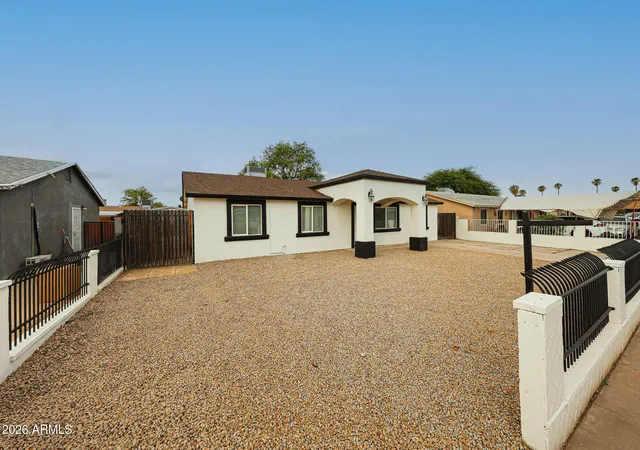 Photo 2 of Sale Pending at 6531 W Granada Rd, Phoenix, AZ 85035 | MLS# 7057143 | Listing updated on 2026-09-01