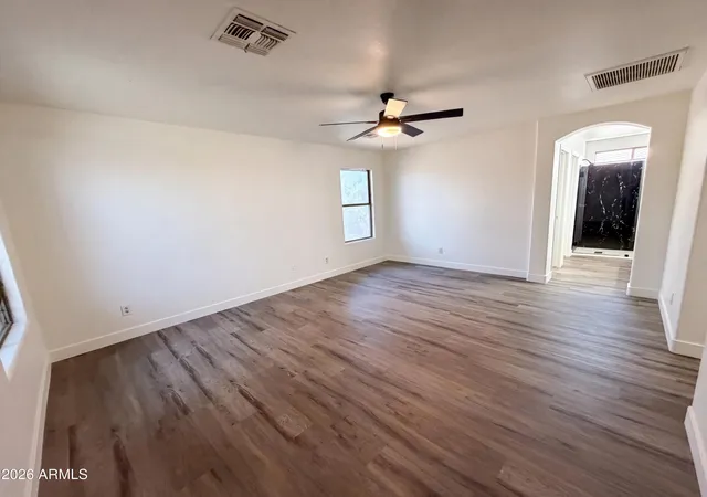 Photo 3 of Single family home for sale at 800 S Bedford Dr, Chandler, AZ 85225 | MLS# 7057493 | Listing updated on 2026-09-17