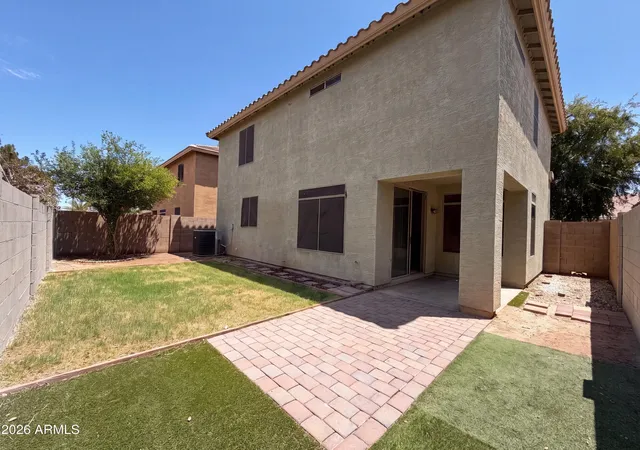 Photo 4 of Single family home for sale at 800 S Bedford Dr, Chandler, AZ 85225 | MLS# 7057493 | Listing updated on 2026-09-17