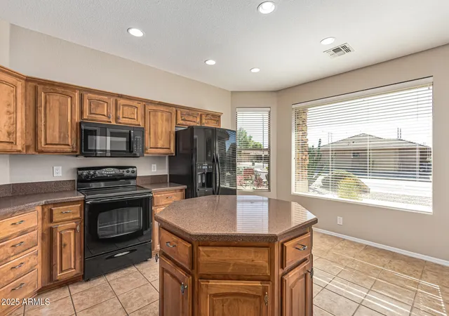 Photo 3 of Sale Pending at 10946 E Oro Ave, Mesa, AZ 85212 | MLS# 7056688 | Listing updated on 2026-08-11
