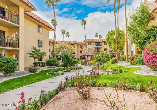 2nd image of 10330 W Thunderbird Blvd, Sun City, AZ 85351
