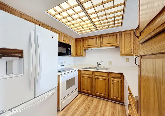 Photo 4 of House for sale at 10330 W Thunderbird Blvd #C222, Sun City, AZ 85351 | MLS# 7056834 | Listing updated on 2026-09-11