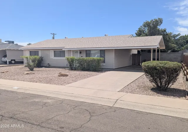 Photo 2 of Sale Pending at 8127 E Mitchell Dr, Scottsdale, AZ 85251 | MLS# 7058095 | Listing updated on 2026-09-16