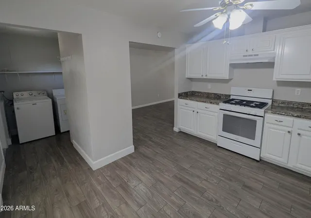 Photo 4 of Sale Pending at 8127 E Mitchell Dr, Scottsdale, AZ 85251 | MLS# 7058095 | Listing updated on 2026-09-16