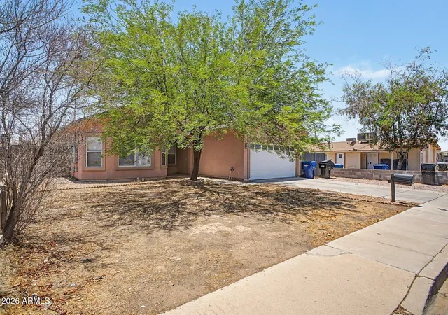 3rd image of 109 E Madden Dr, Avondale, AZ 85323 | MLS# 7056912