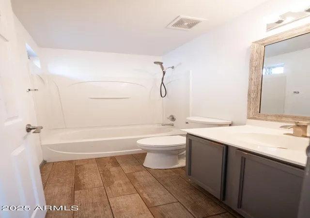 Photo 3 of Single family home for sale at 7780 N 57th Drive, Glendale, AZ 85301 | MLS# 7056918 | Listing updated on 2026-08-28