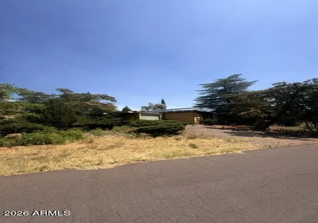 Photo 1 of Single family home for sale at 350 Last Wagon Dr, Sedona, AZ 86336 | MLS# 7056964 | Listing updated on 2026-08-04