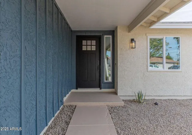 Photo 2 of Sale Pending at 541 W Myrna Ln, Chandler, AZ 85225 | MLS# 7057689 | Listing updated on 2026-09-15