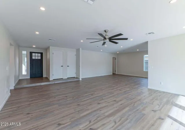 Photo 3 of Sale Pending at 541 W Myrna Ln, Chandler, AZ 85225 | MLS# 7057689 | Listing updated on 2026-09-15