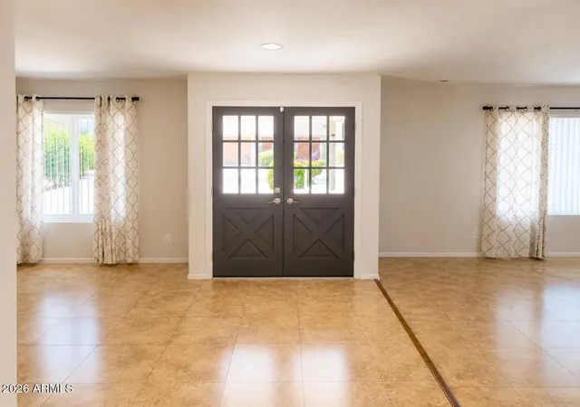 2nd image of 11460 S Pawnee Cir, Phoenix, AZ 85044 | MLS# 7058074